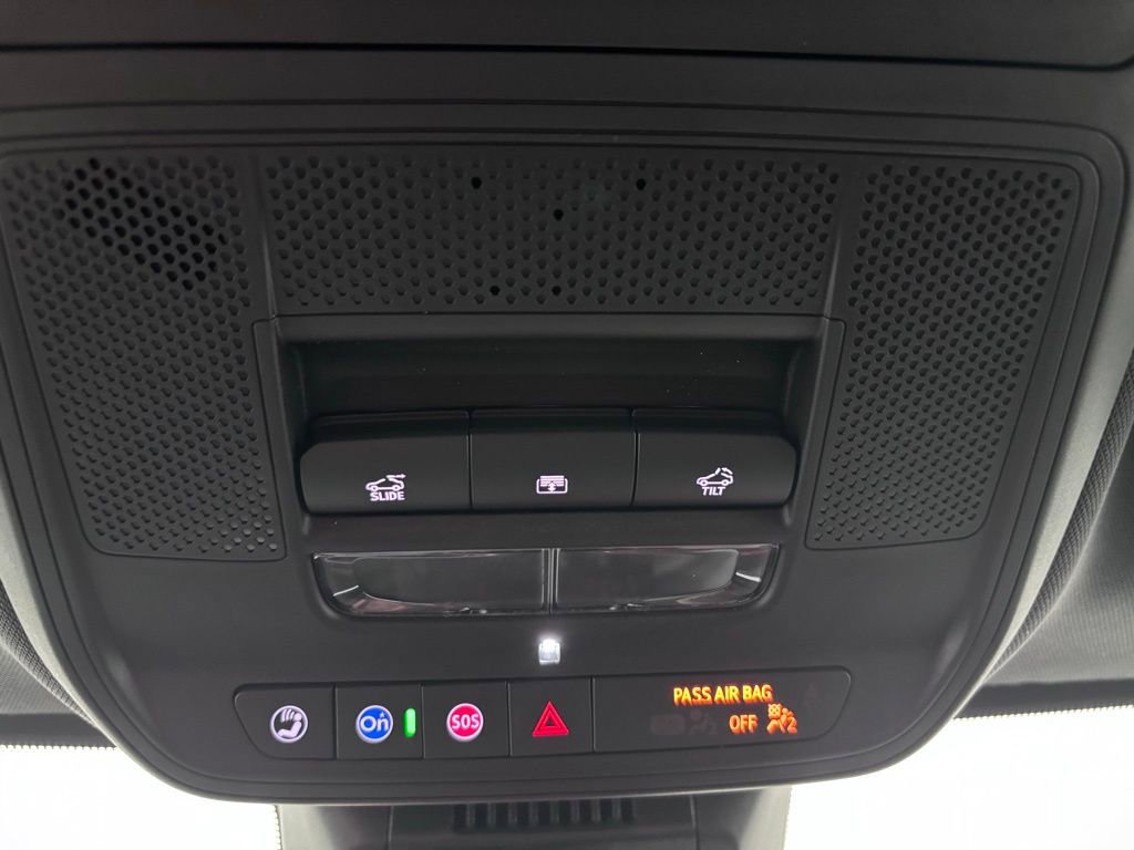 New 2026 GMC Terrain Elevation w/ Elevation Premium Package image 32