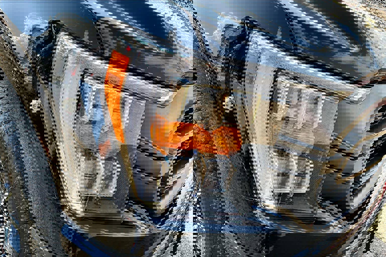 Certified 2023 Ford F150 XLT w/ Equipment Group 302A High image 26