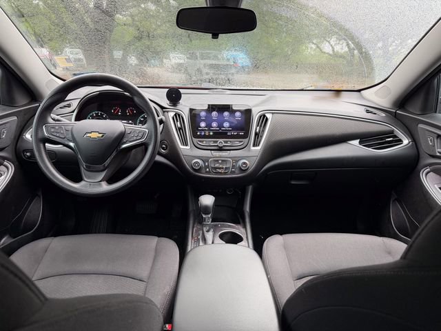 Used 2021 Chevrolet Malibu LS FWD image 16