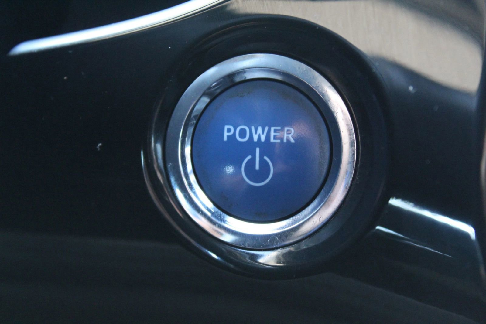 Used 2017 Toyota Prius Four FWD image 22