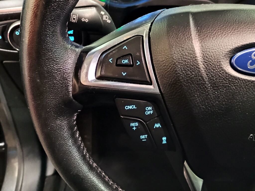 Used 2020 Ford Edge SEL w/ Convenience Package image 9