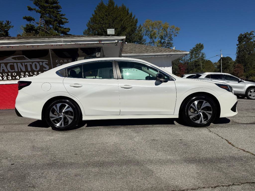 Used 2022 Subaru Legacy image 3