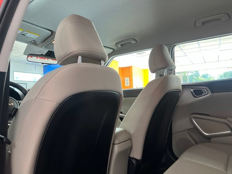 Certified 2024 Kia Soul LX FWD image 16