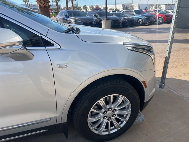 Used 2019 Cadillac XT5 Base image 6