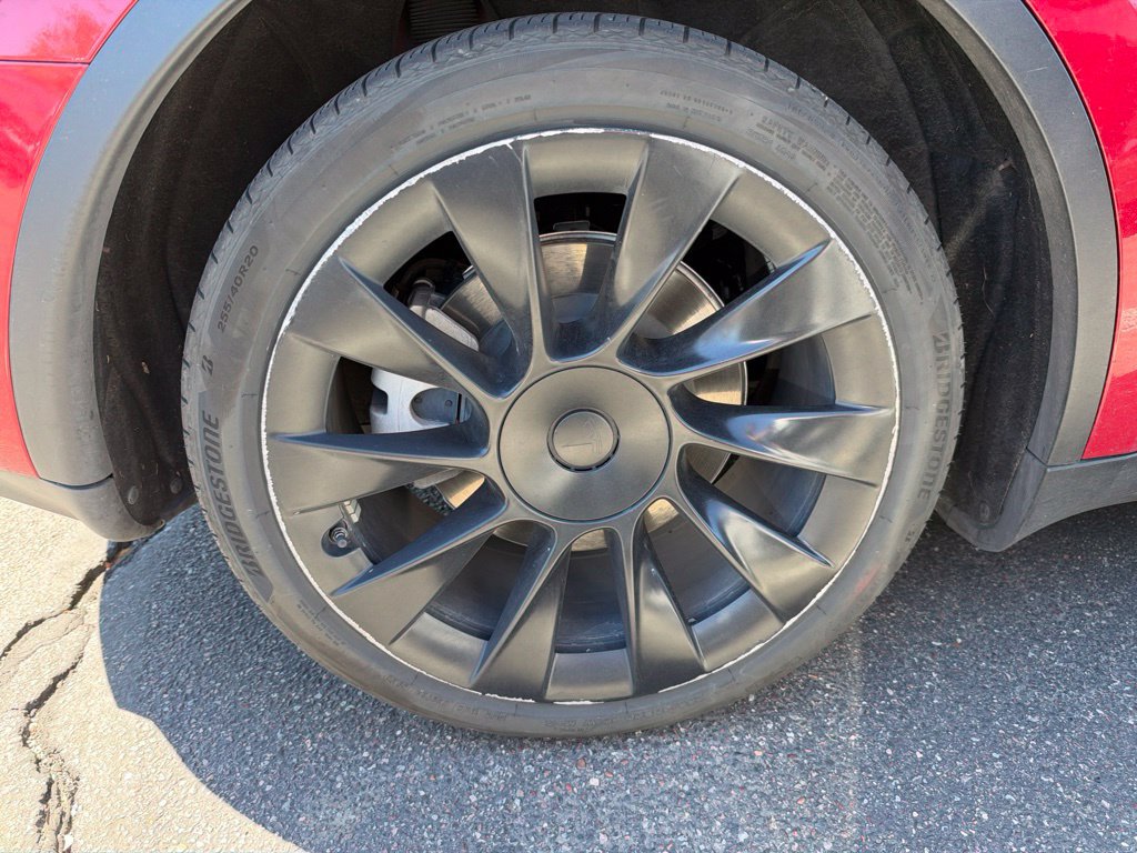 Used 2021 Tesla Model Y Long Range AWD/4WD image 7