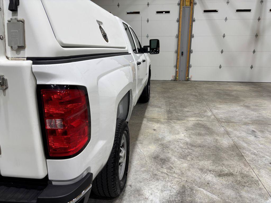 Used 2018 Chevrolet Silverado 2500 W/T w/ Snow Plow Prep Package AWD/4WD image 10