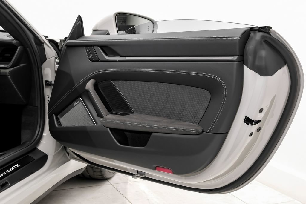 Used 2025 Porsche 911 Carrera 4 GTS image 40