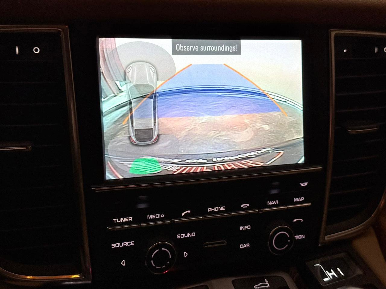 Used 2014 Porsche Panamera 4 image 34