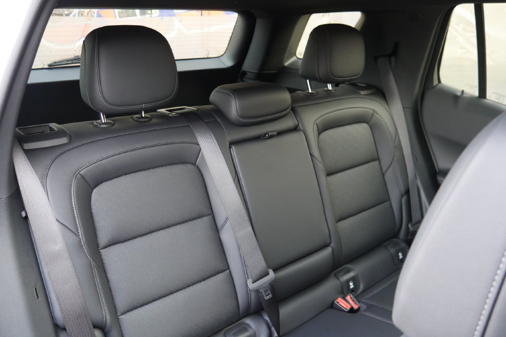New 2027 Chevrolet Equinox LT w/ Convenience Package II AWD/4WD image 14