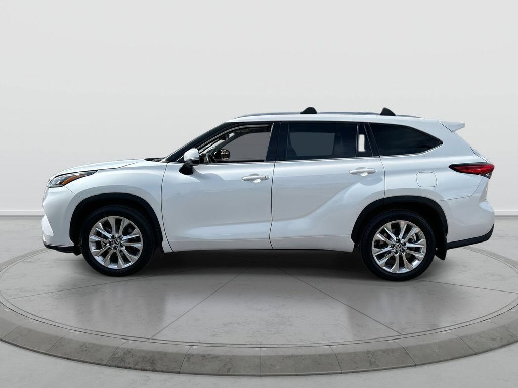 Used 2023 Toyota Highlander Limited AWD/4WD image 5