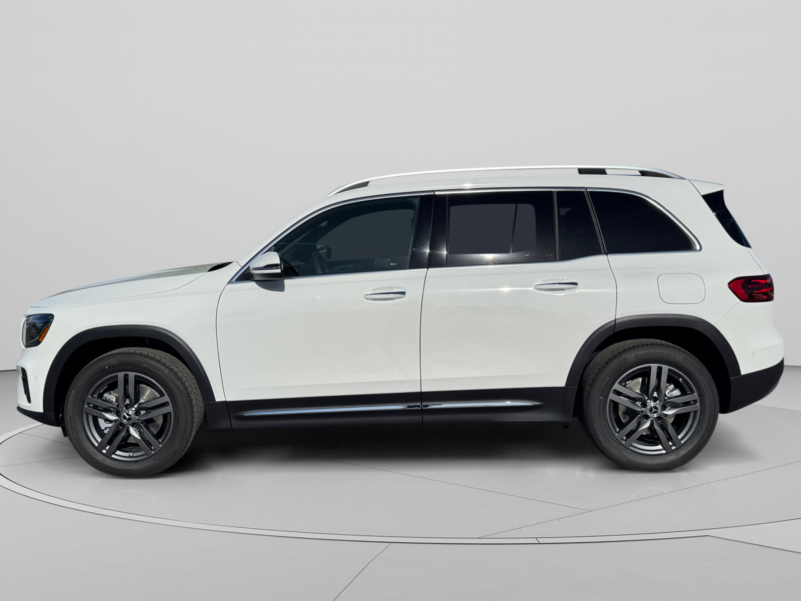 New 2026 Mercedes-Benz GLB 250 4MATIC image 2