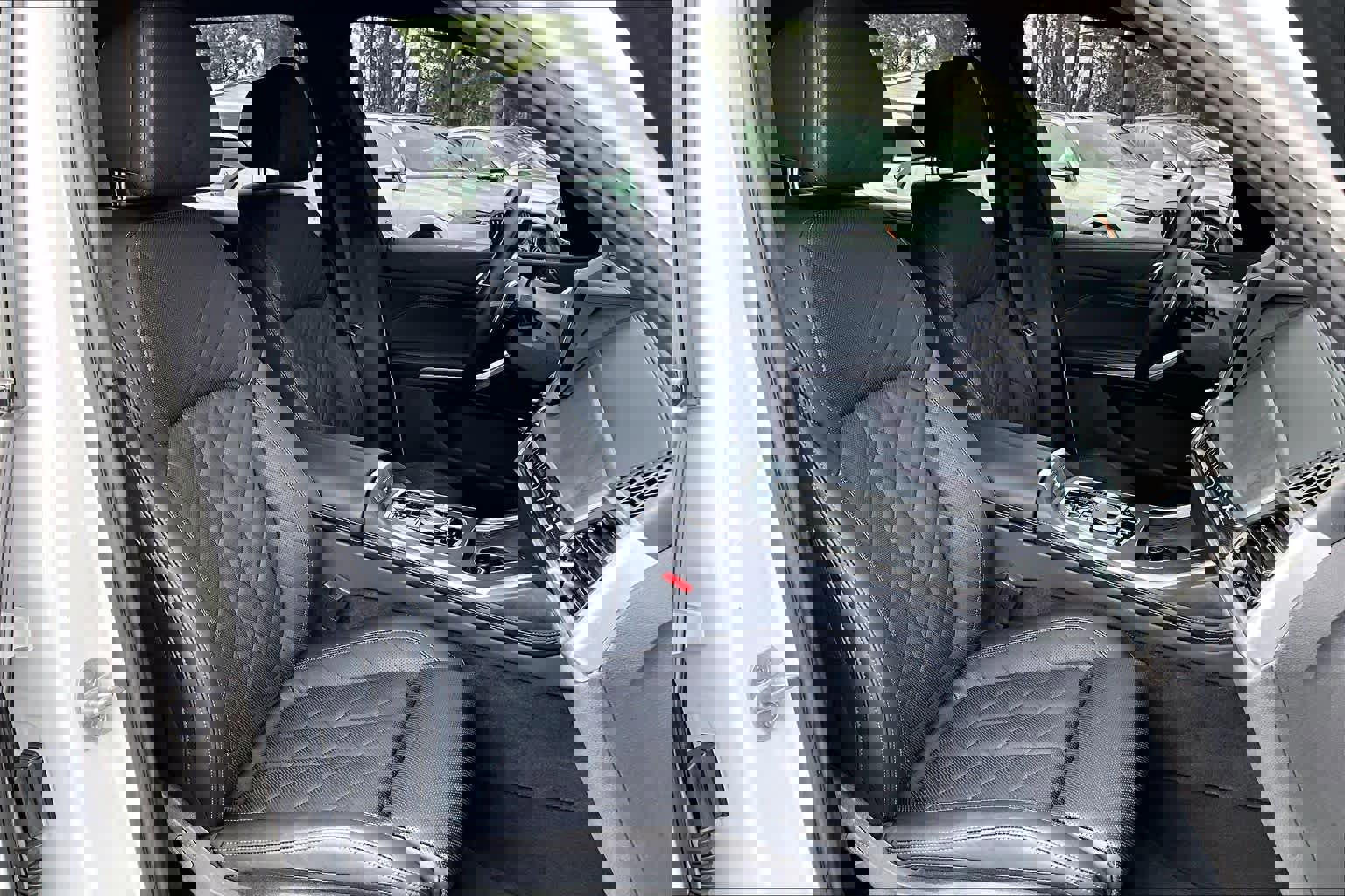 Certified 2024 BMW X7 xDrive40i w/ M Sport Package image 9