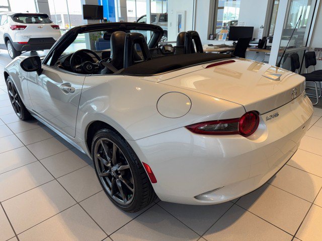 Used 2019 MAZDA MX-5 Miata Grand Touring RWD image 5