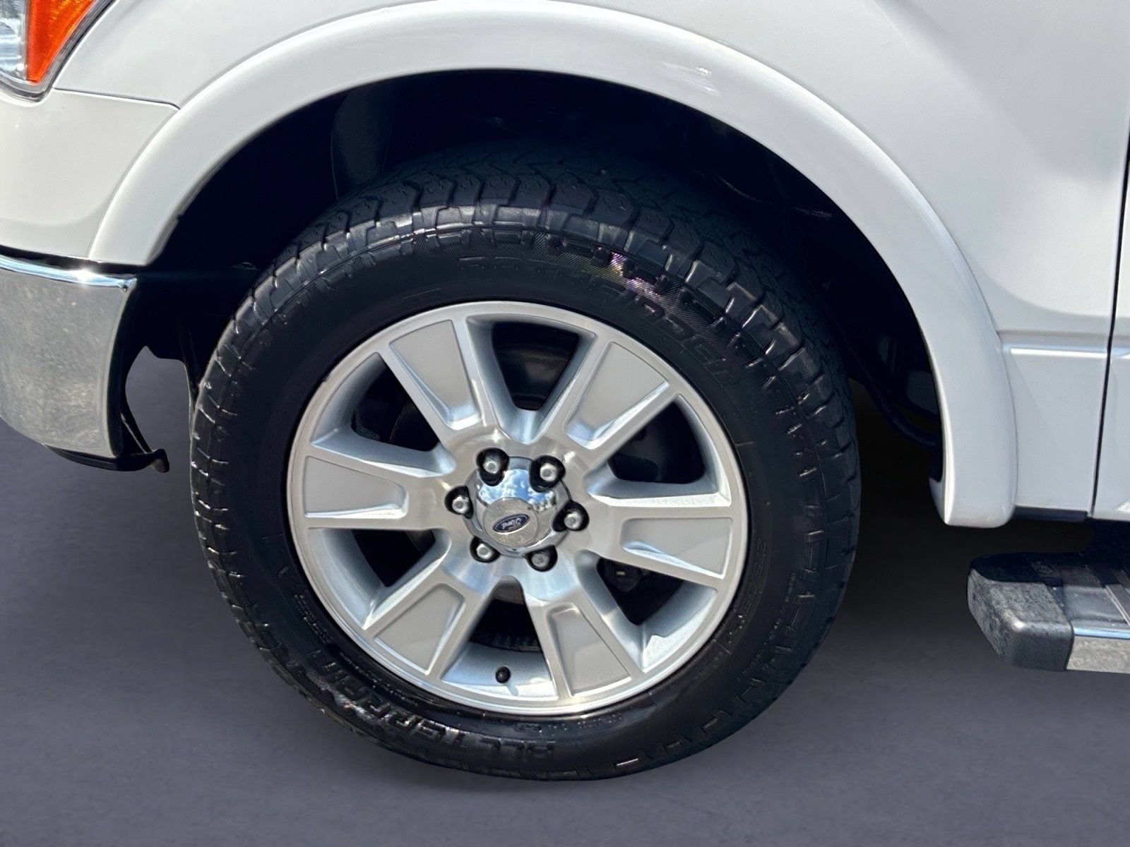 Used 2013 Ford F150 Lariat w/ Mid Equipment Group RWD image 9