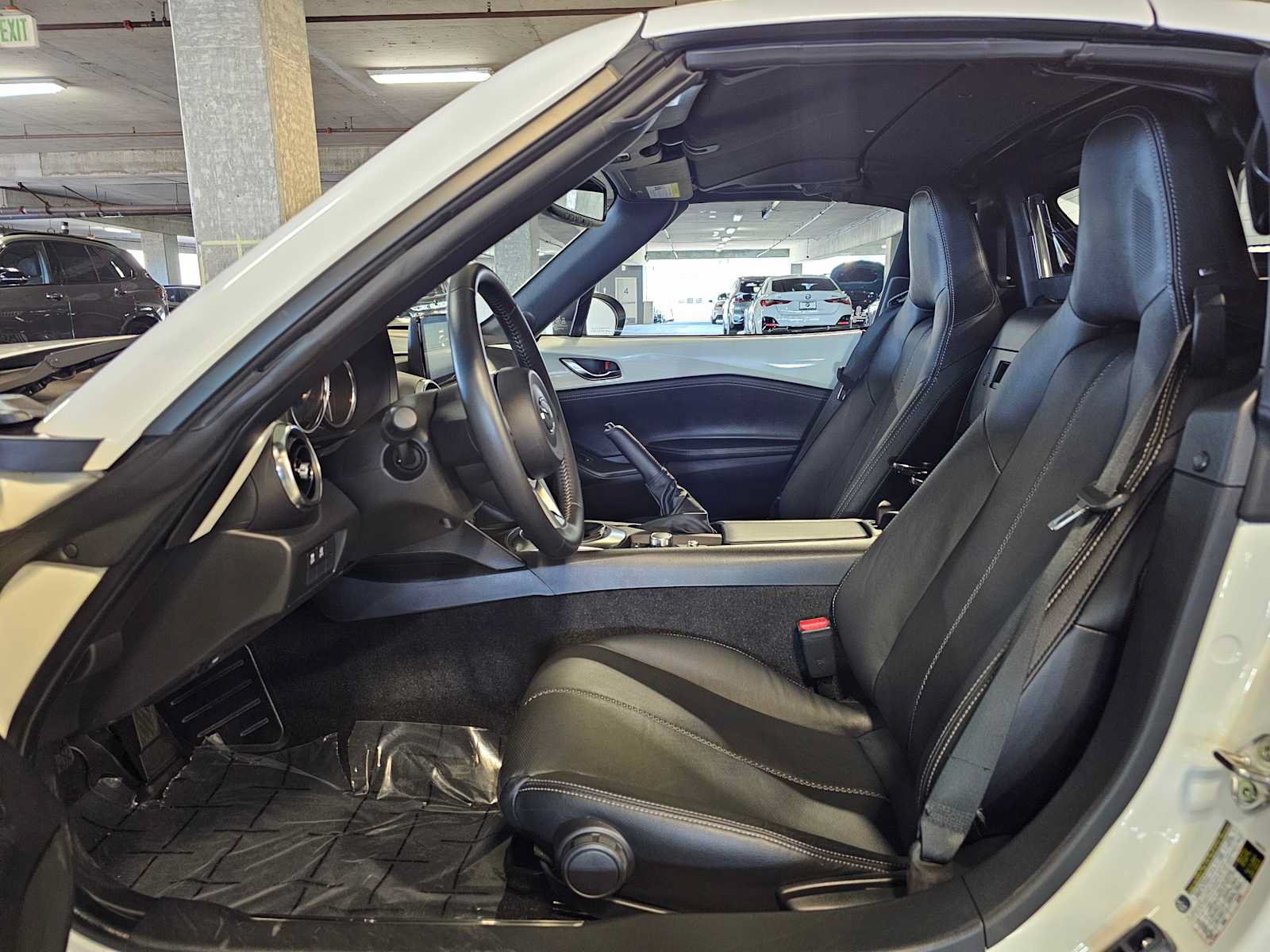 Used 2023 MAZDA MX-5 Miata Grand Touring w/ Appearance Package RWD image 25