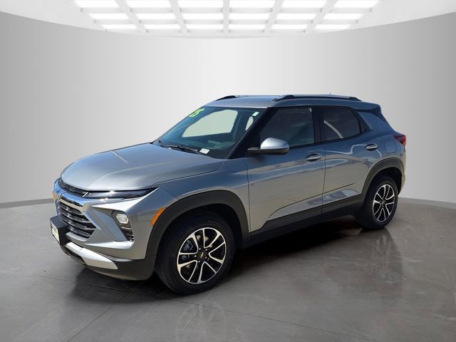 Used 2025 Chevrolet TrailBlazer LT AWD/4WD image 5