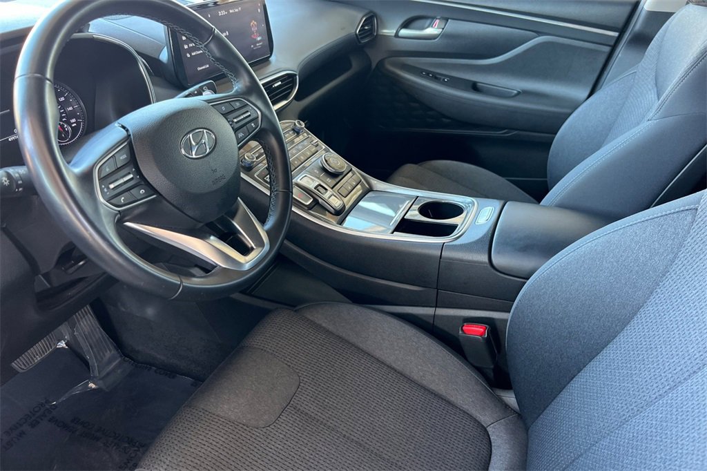 Used 2023 Hyundai Santa Fe SEL image 4