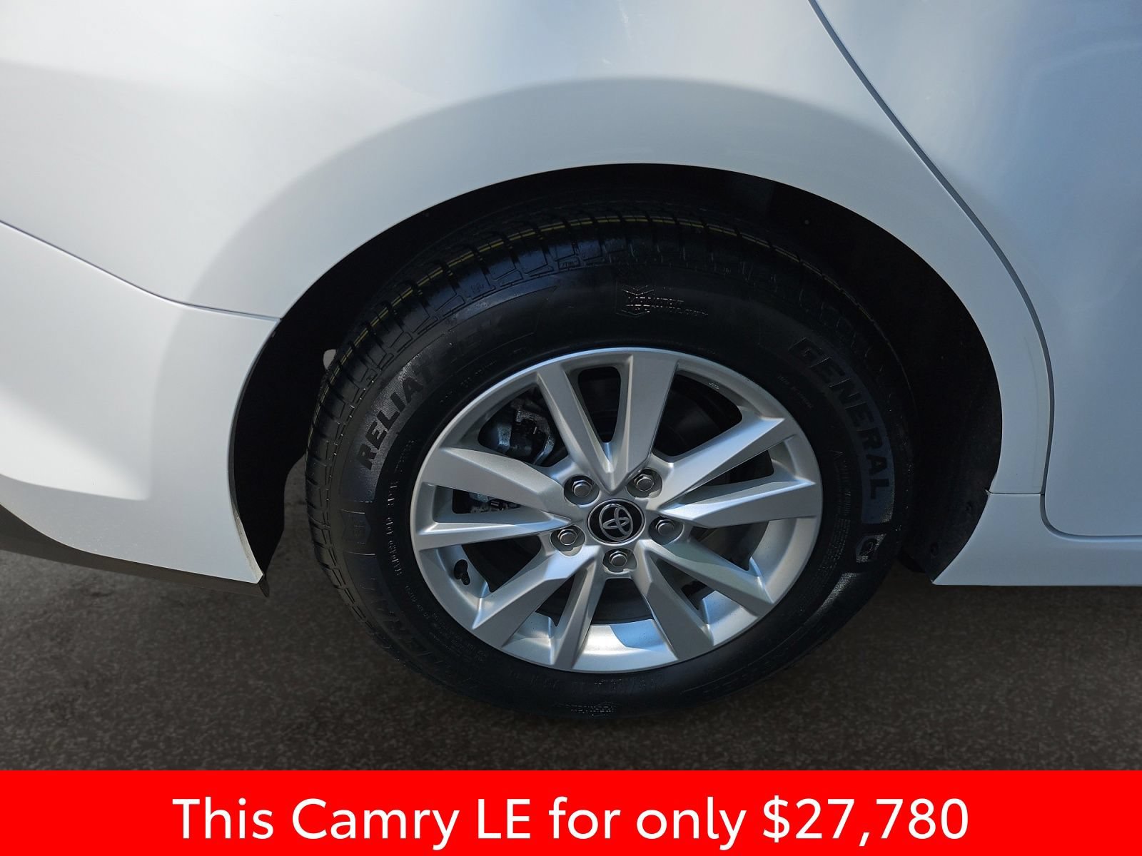 Used 2025 Toyota Camry LE FWD image 43