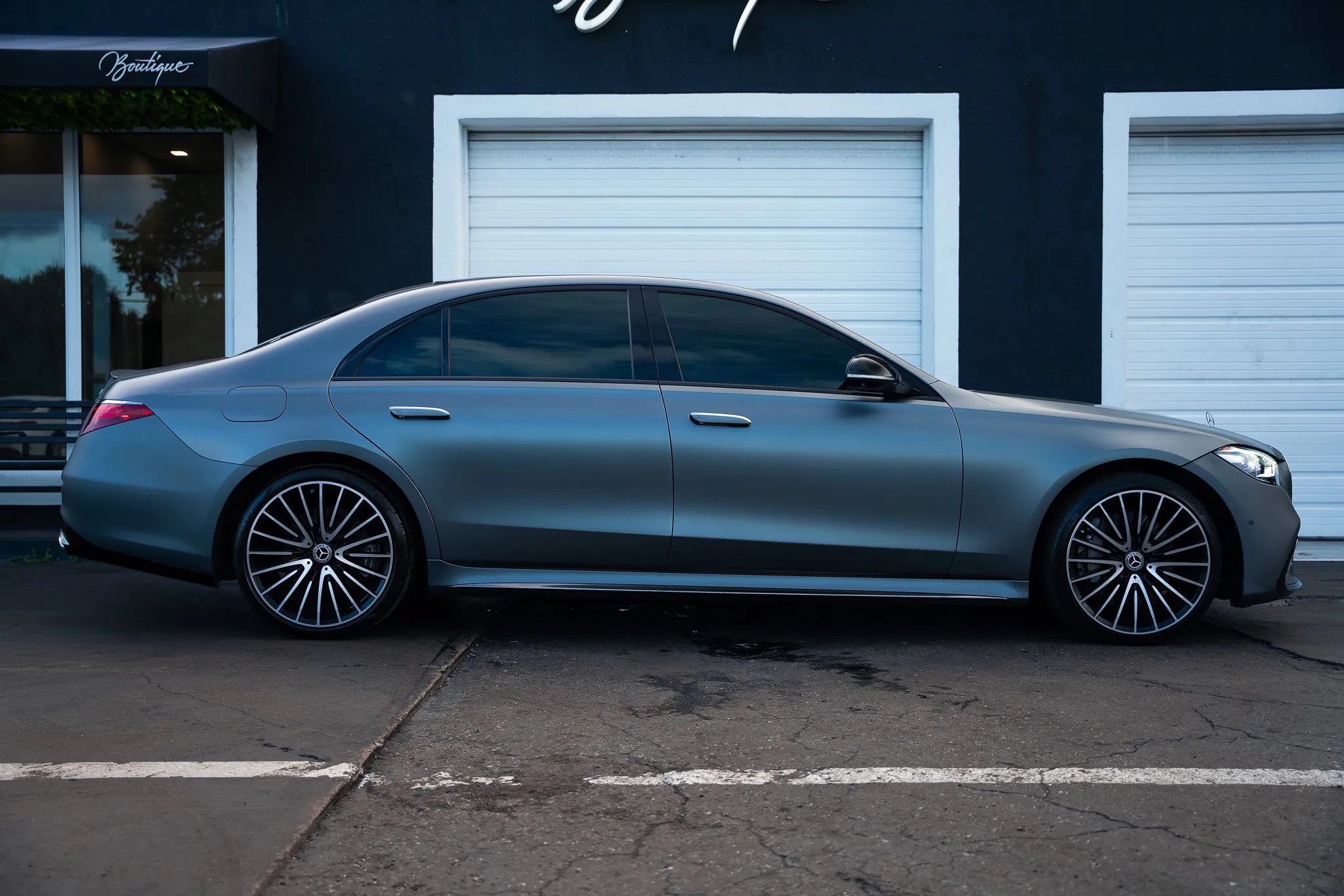 Used 2023 Mercedes-Benz S 580 4MATIC Sedan w/ AMG Line image 7
