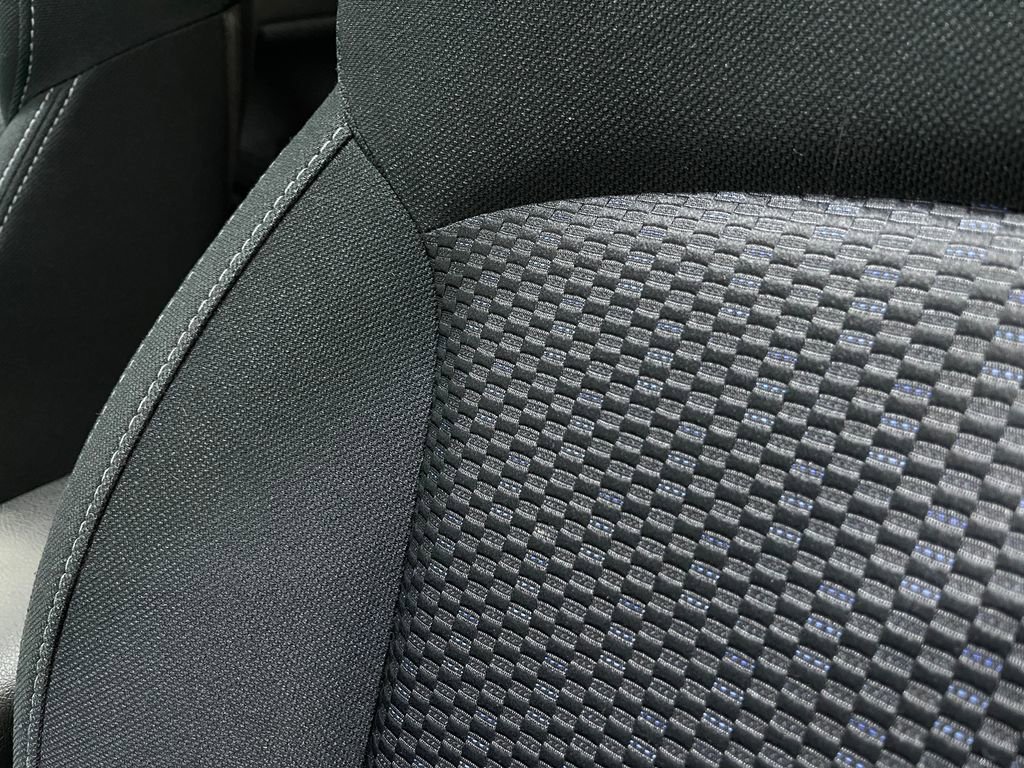 Used 2018 Subaru Forester 2.5i Premium w/ All-Weather Package image 17