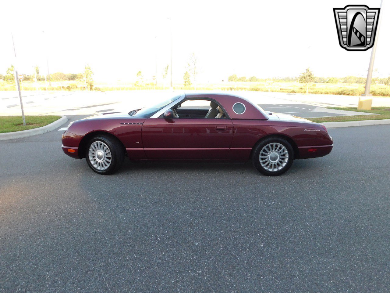 Used 2004 Ford Thunderbird image 5