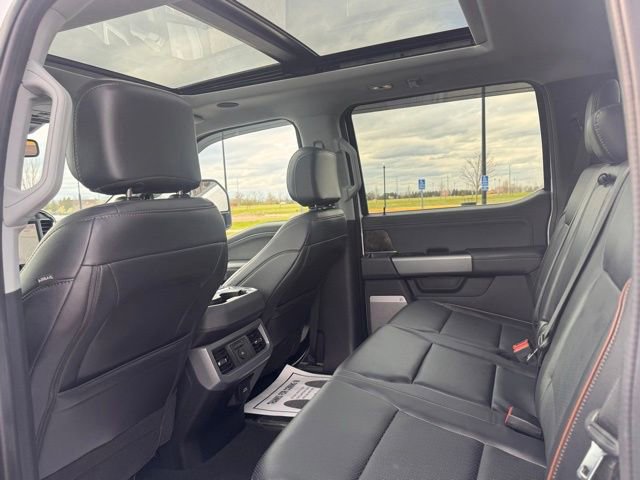 Used 2025 Ford F350 Lariat w/ Lariat Ultimate Package AWD/4WD image 31