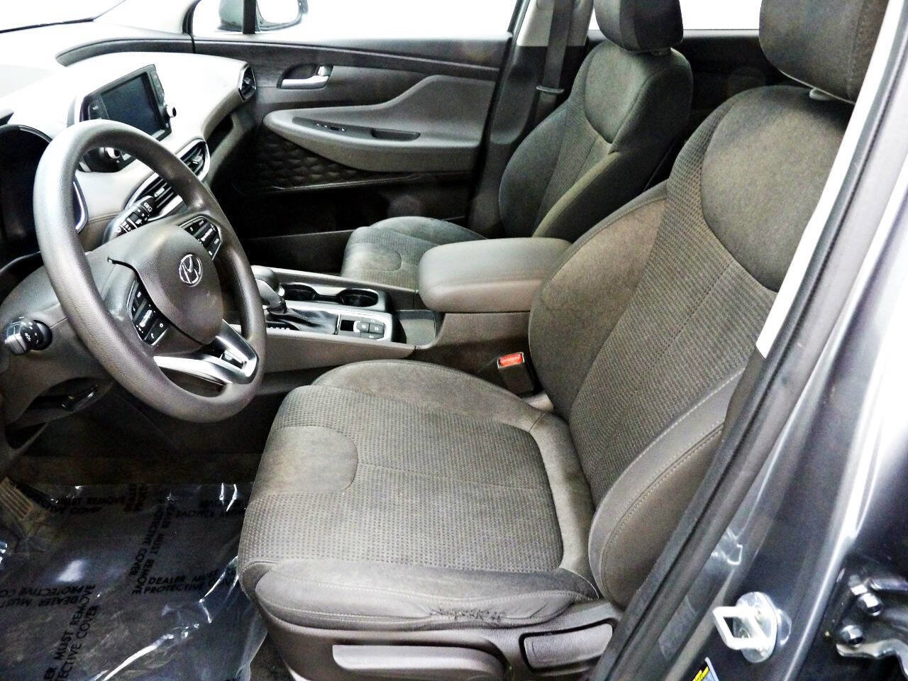 Used 2019 Hyundai Santa Fe SE image 8