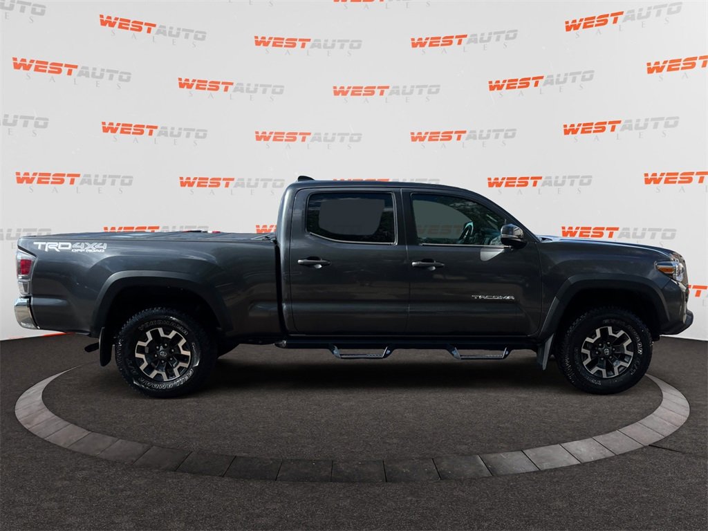 Used 2022 Toyota Tacoma TRD Off-Road image 6