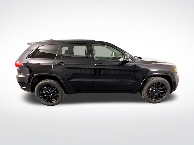 Used 2017 Jeep Grand Cherokee Altitude image 8