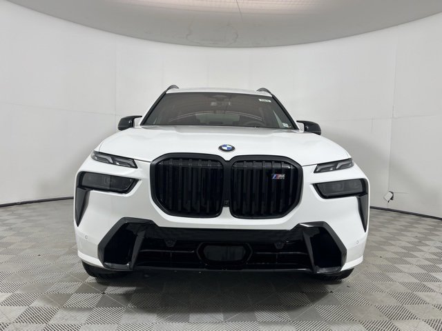 New 2026 BMW X7 M60i image 2