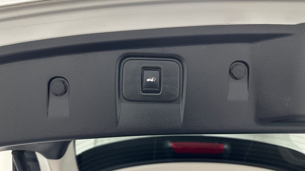 Certified 2023 Nissan Murano Platinum w/ Cargo Package image 27