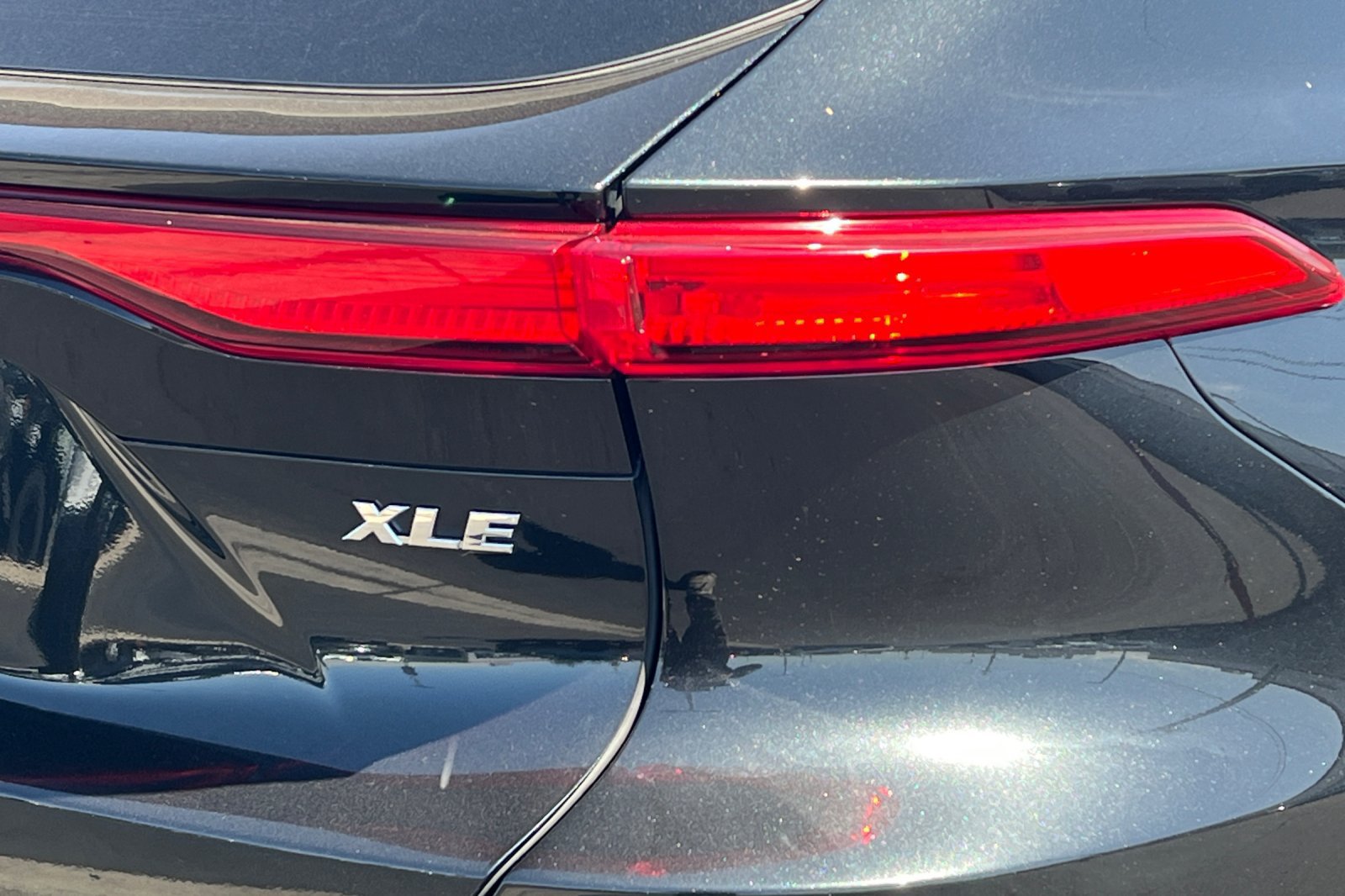 Certified 2024 Toyota Venza XLE AWD/4WD image 27