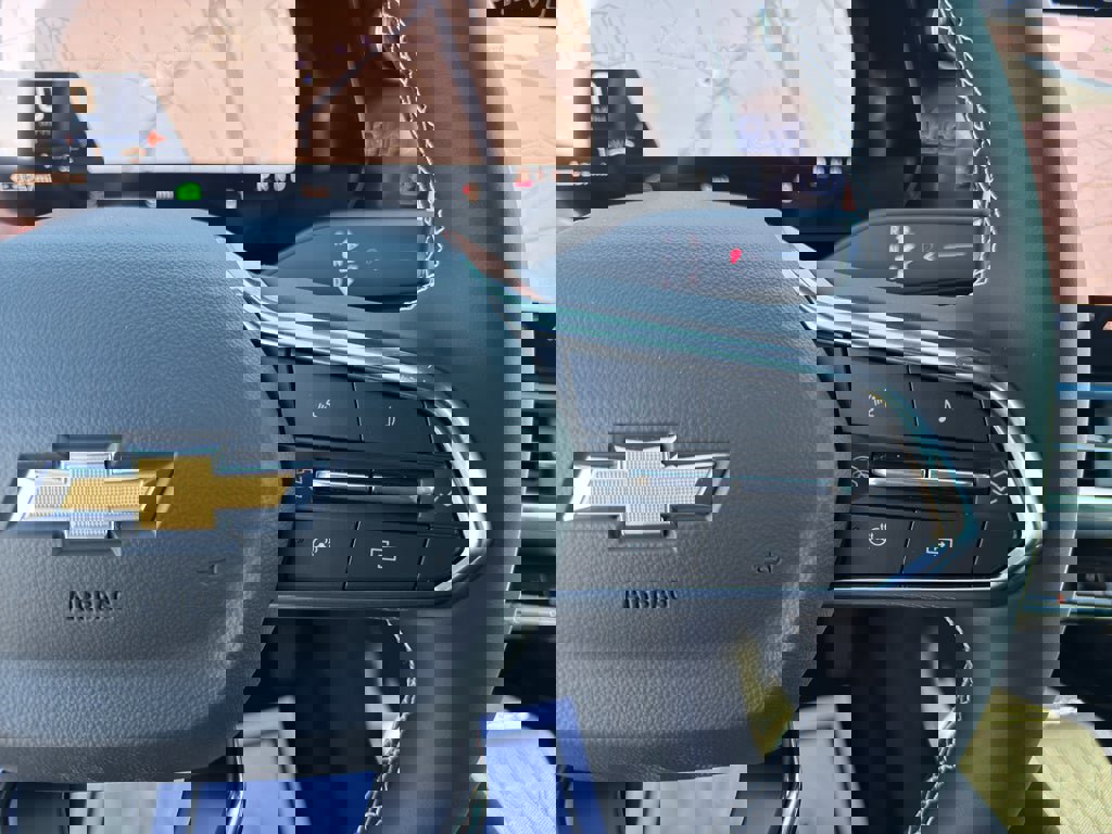 New 2026 Chevrolet Equinox EV LT image 22