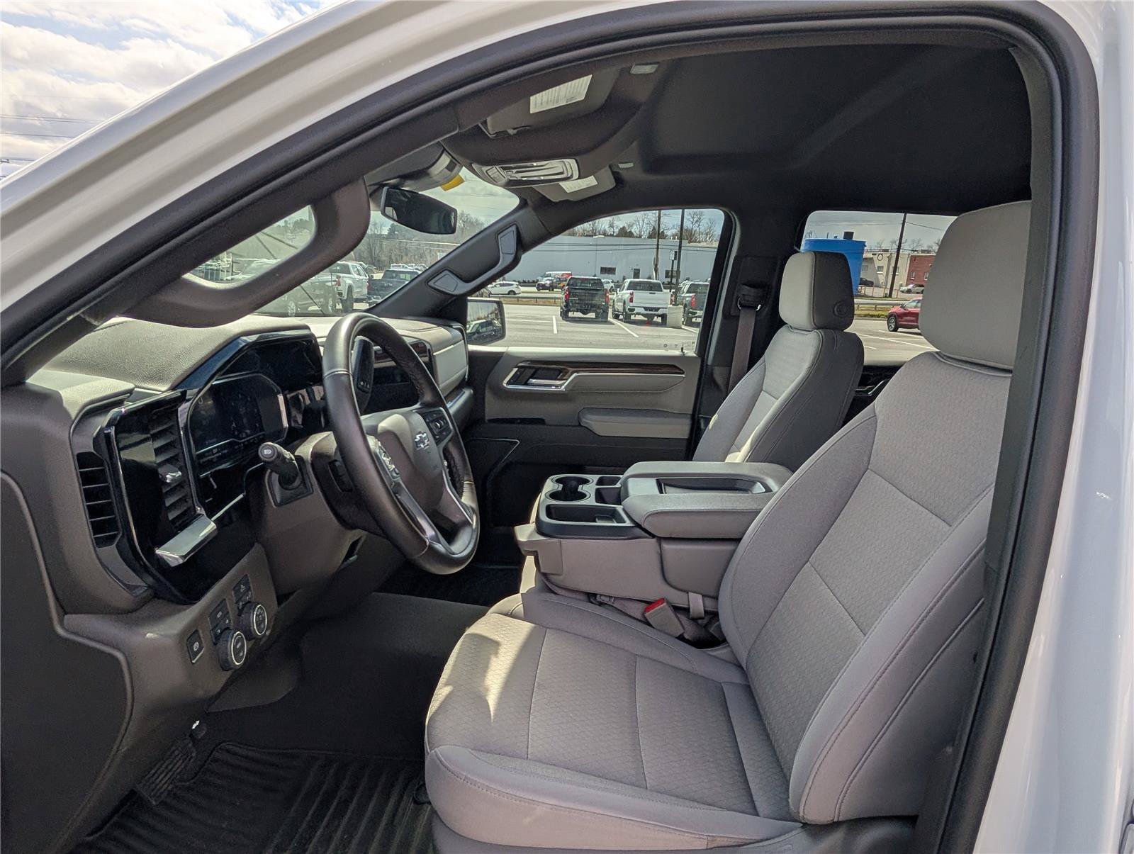 Used 2024 Chevrolet Silverado 1500 RST AWD/4WD image 14