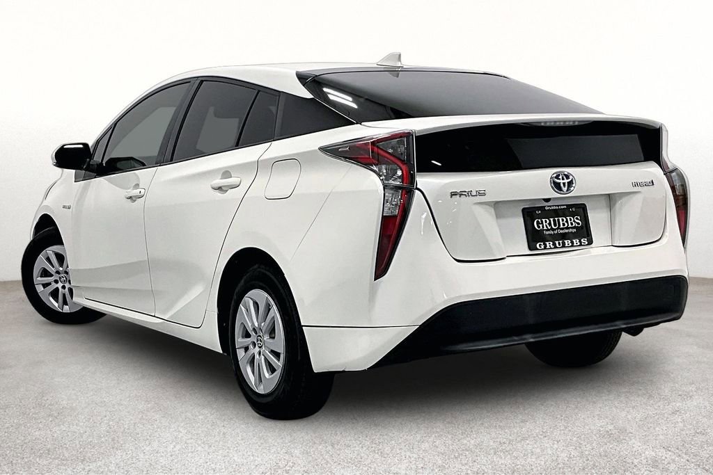 Used 2018 Toyota Prius One FWD image 15
