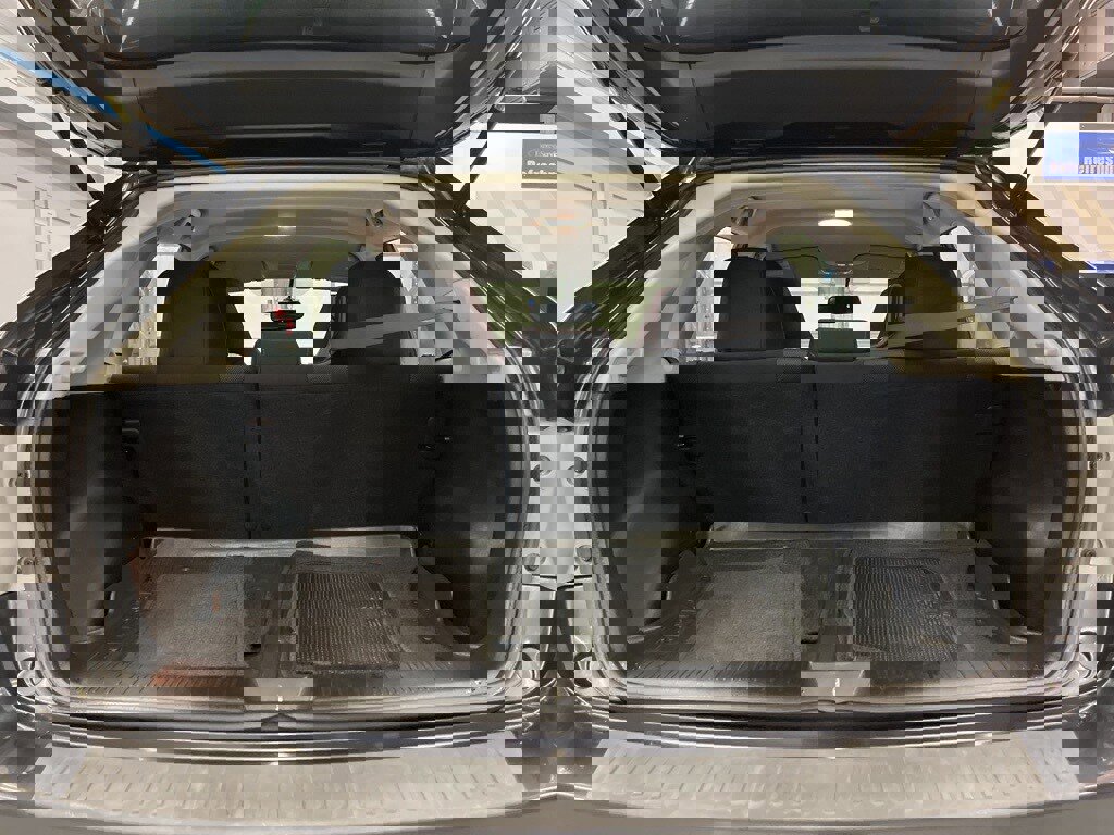 Used 2011 Subaru Impreza WRX Hatchback w/ Popular Equipment Group 3B image 28