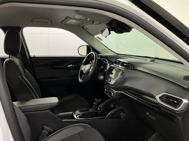 Used 2022 Chevrolet TrailBlazer LS AWD/4WD image 32