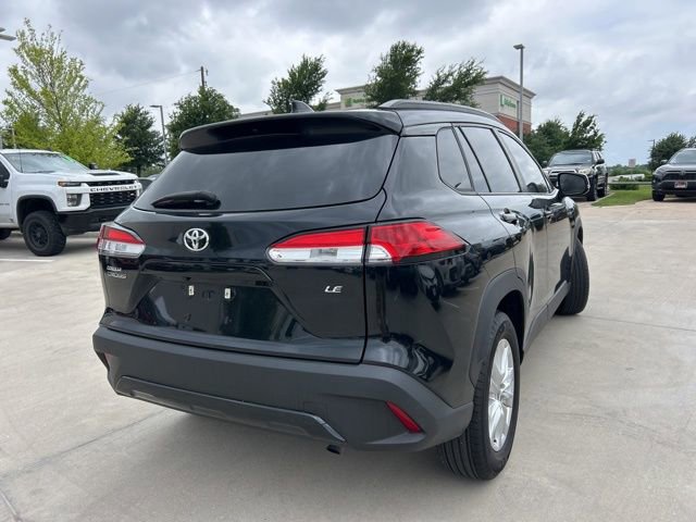 Used 2023 Toyota Corolla Cross LE FWD image 3