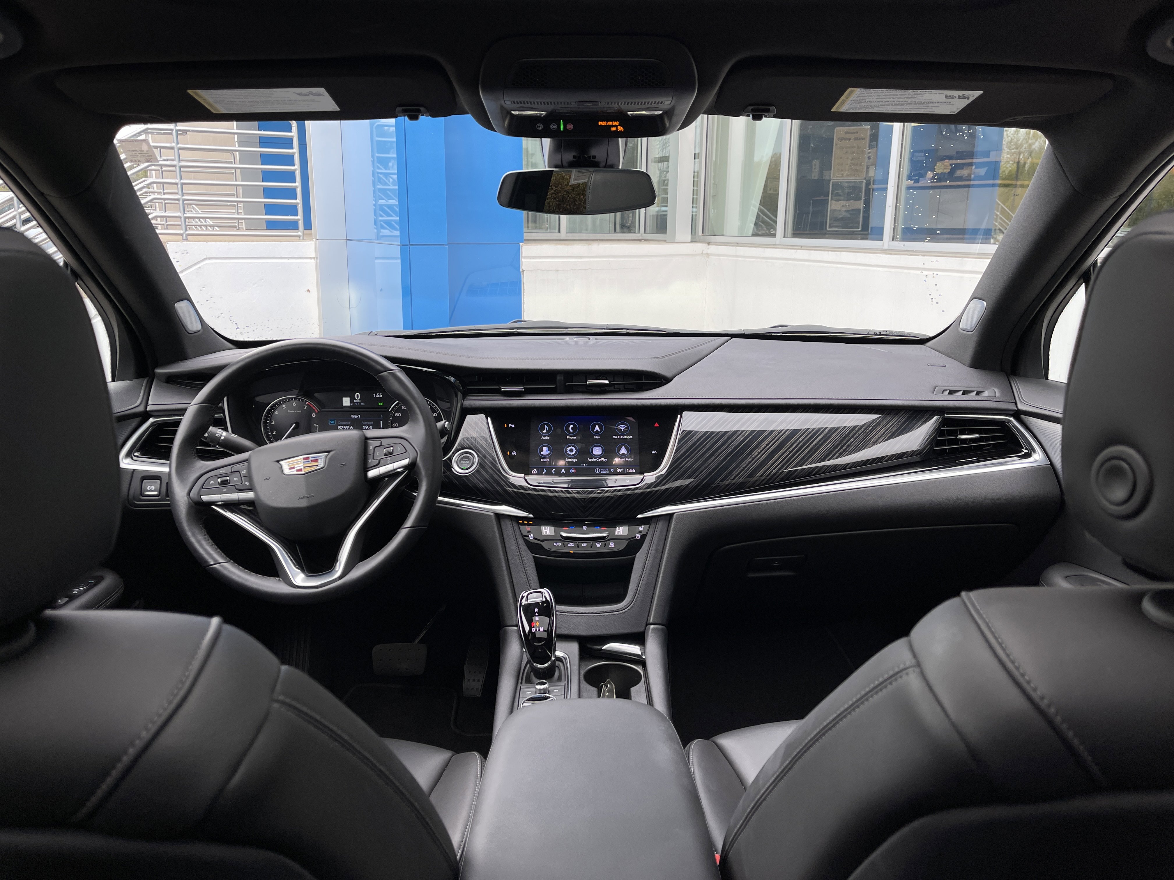 Used 2025 Cadillac XT6 Premium Luxury image 28