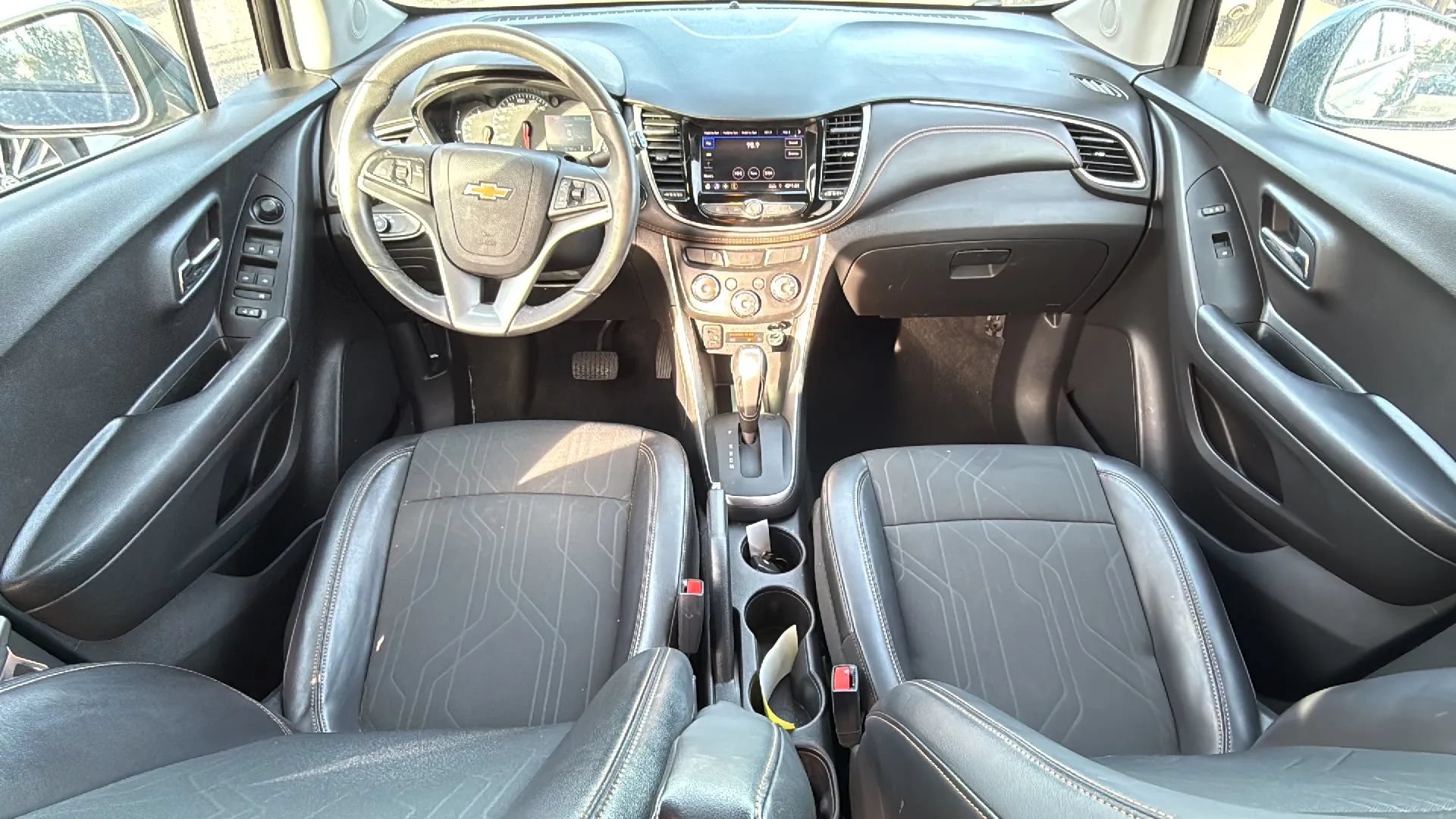 Used 2021 Chevrolet Trax LT w/ Driver Confidence Package AWD/4WD image 30