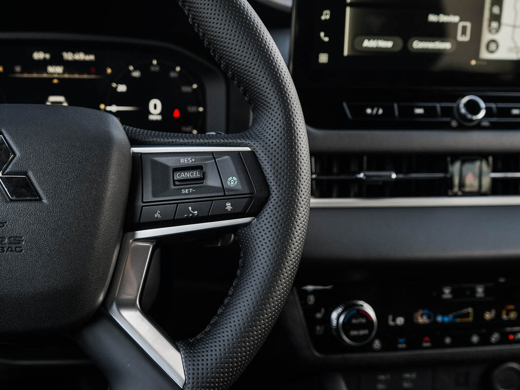 New 2026 Mitsubishi Outlander SEL AWD/4WD image 22