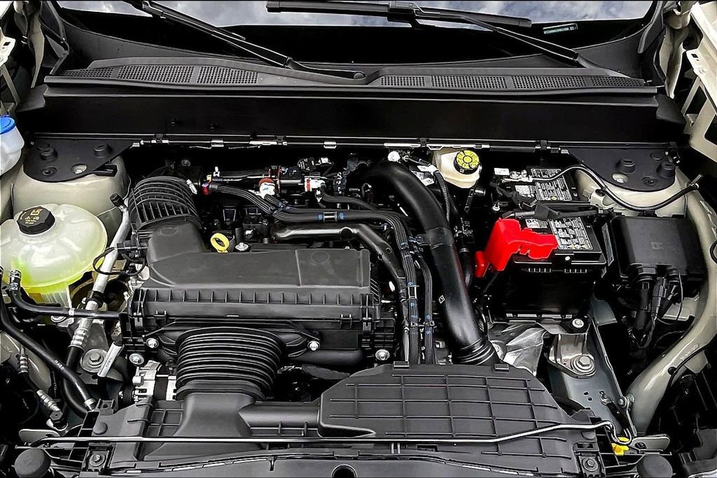 New 2025 Ford Maverick XL w/ Equipment Group 102A image 11