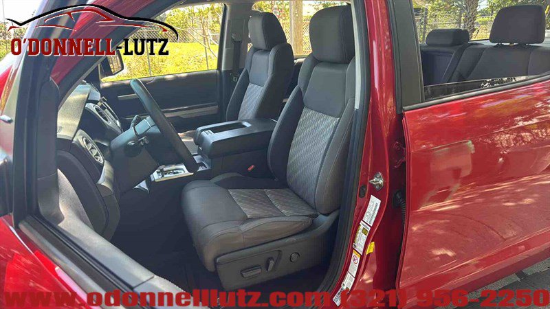 Used 2018 Toyota Tundra SR5 w/ SR5 Upgrade Package AWD/4WD image 12