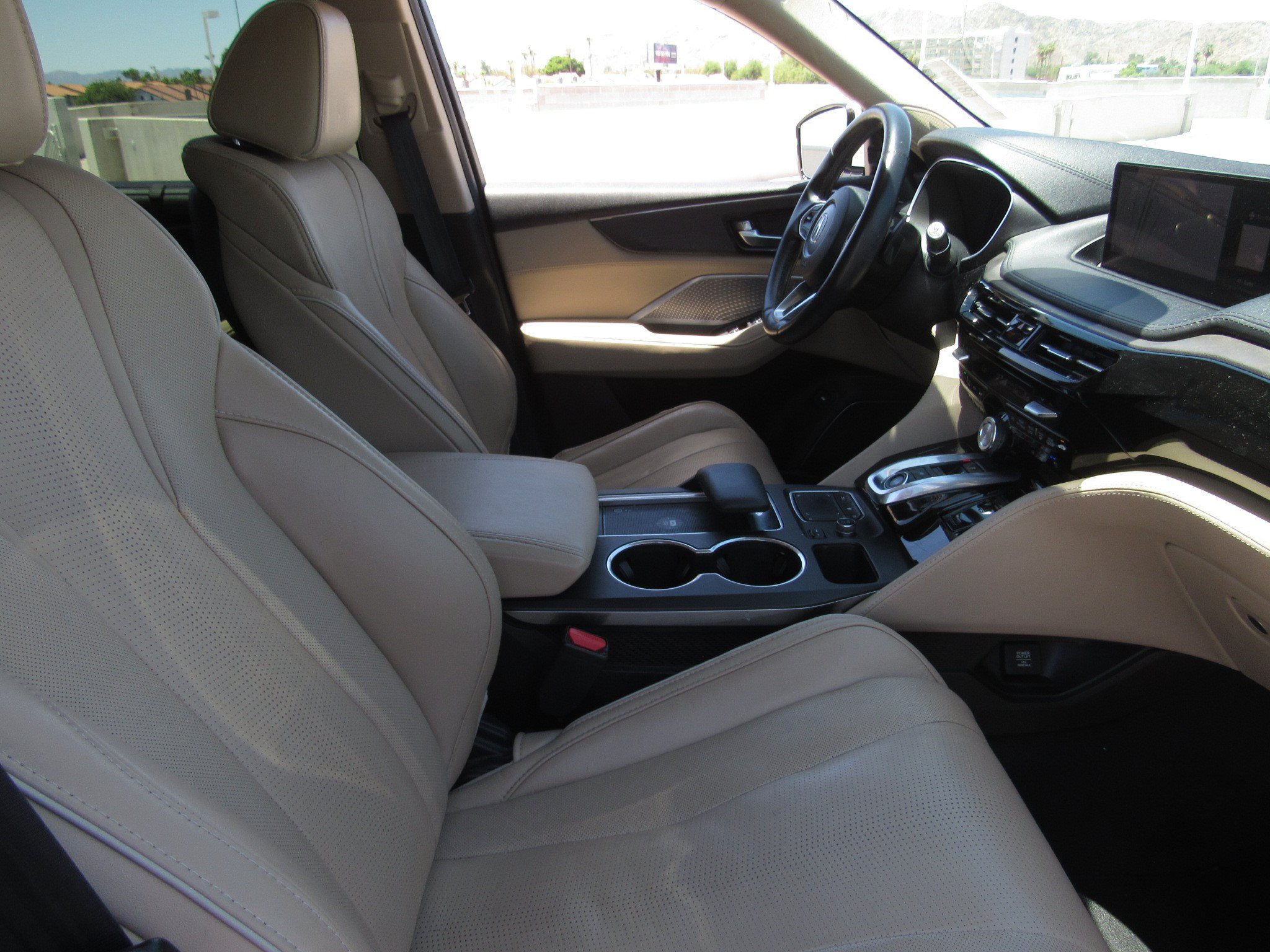Used 2023 Acura MDX SH-AWD w/ Advance Package image 9
