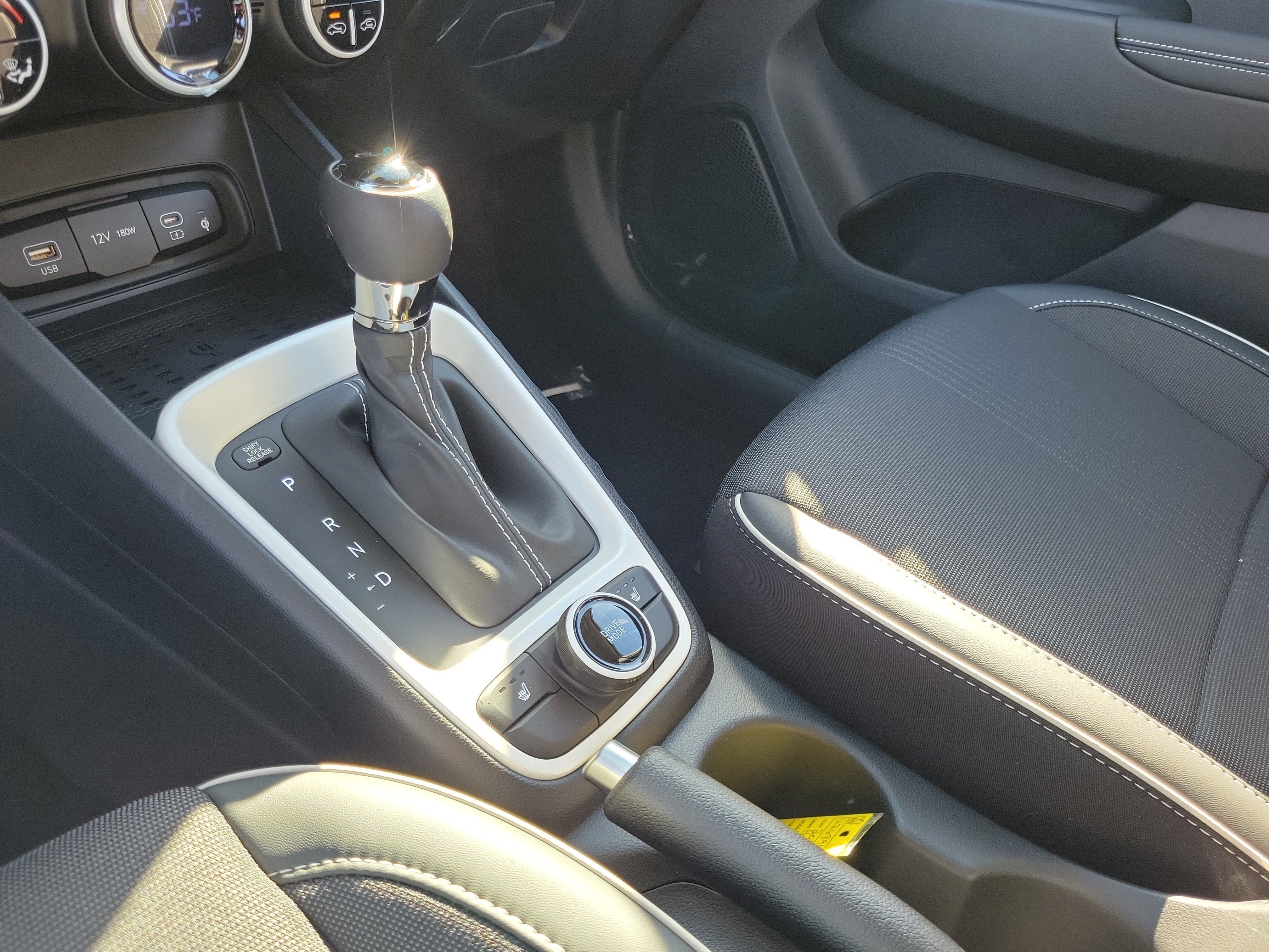 New 2026 Hyundai Venue SEL FWD image 29