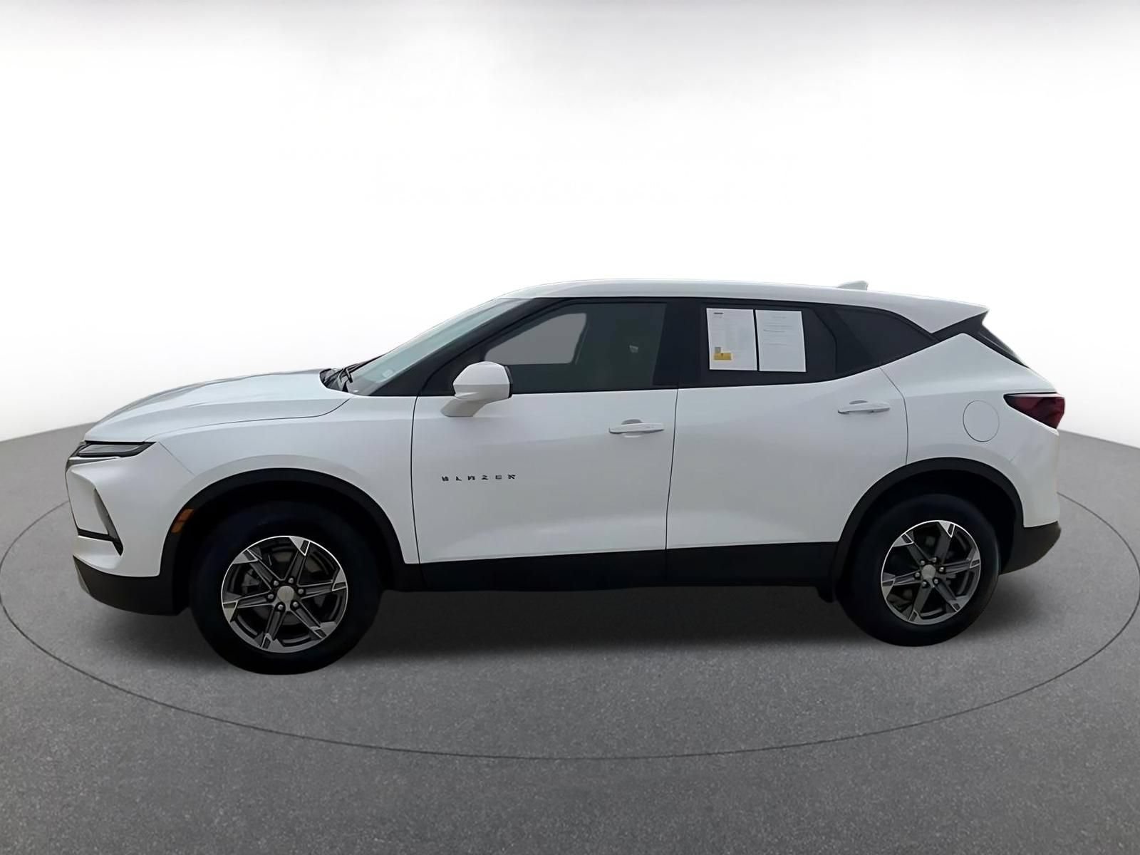 Used 2026 Chevrolet Blazer LT FWD image 8