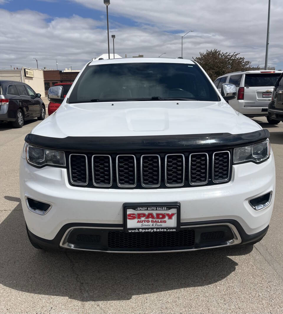 Used 2017 Jeep Grand Cherokee Limited image 4