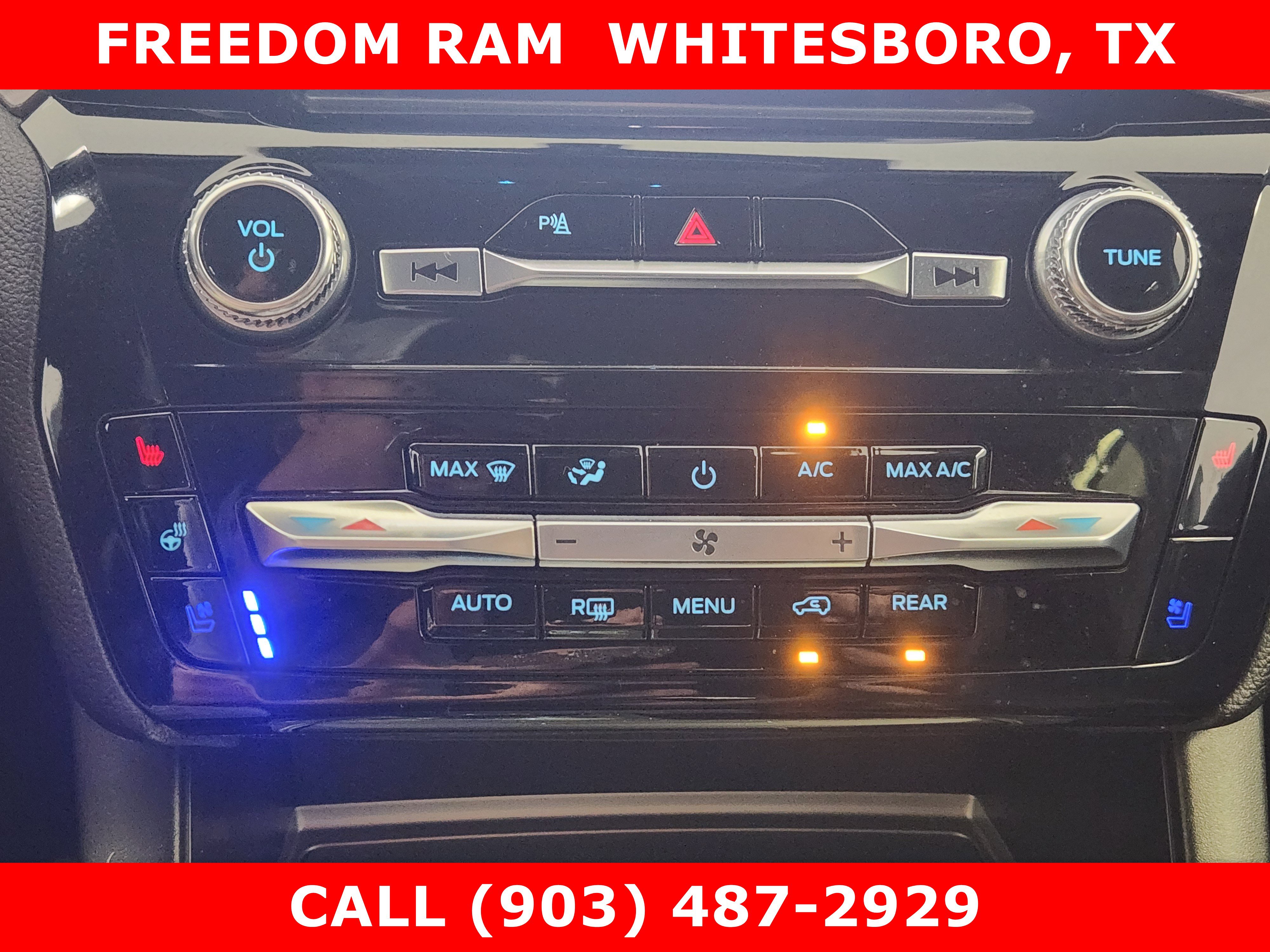 Used 2024 Ford Explorer Limited AWD/4WD image 14