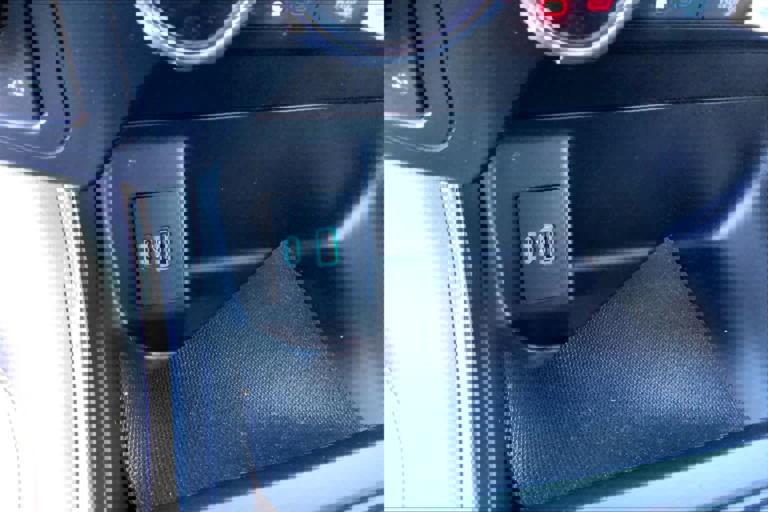 Certified 2023 Ford F150 Lariat image 32