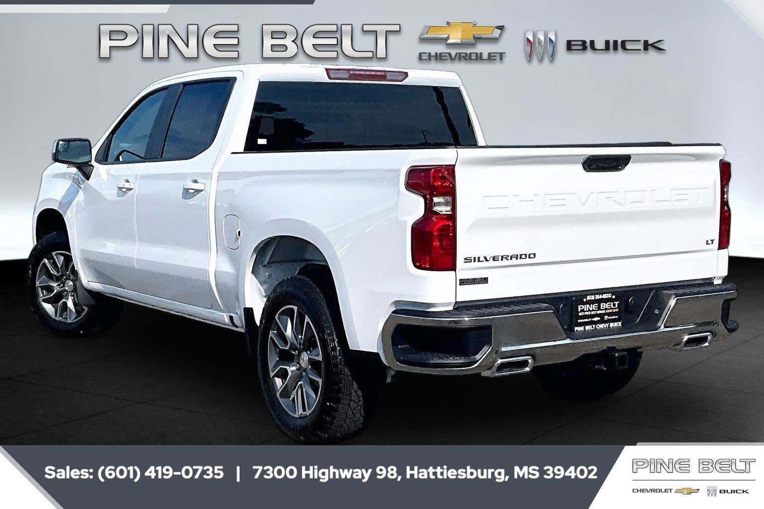 New 2026 Chevrolet Silverado 1500 LT w/ Z71 Off-Road Package AWD/4WD image 2